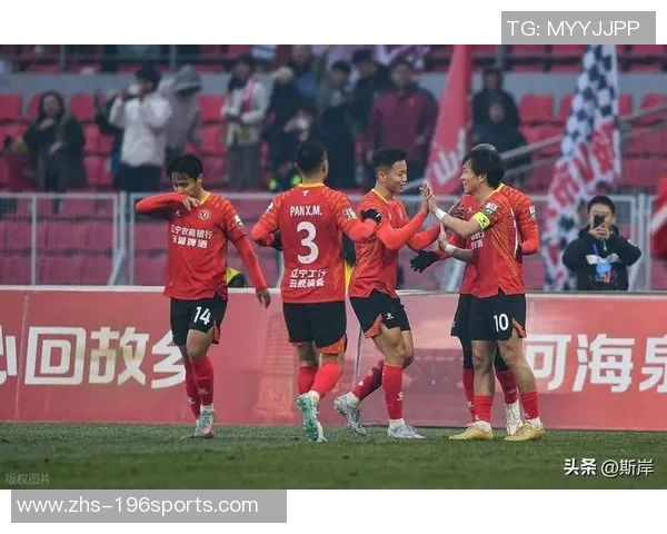 国足迎战巴林背水一战重庆六万球迷期待球队涅槃重生